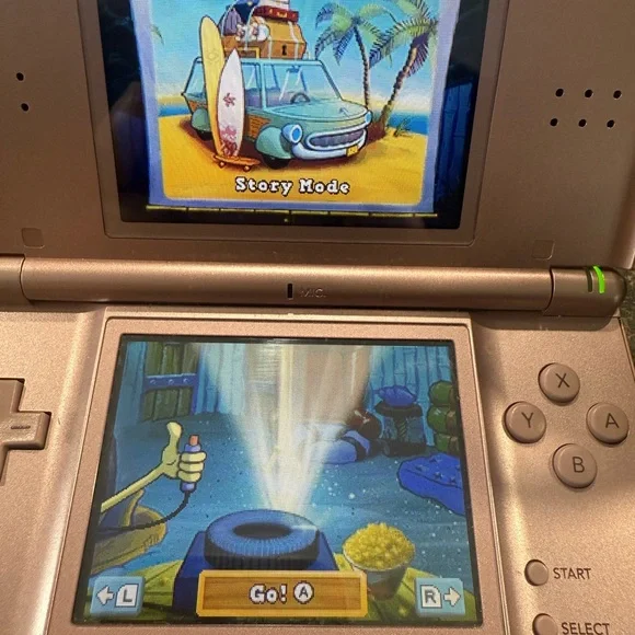 Nintendo DS Lite Rose Gold Handheld Gaming Console Game, Charger, Case, Stylus - Picture 5 of 13